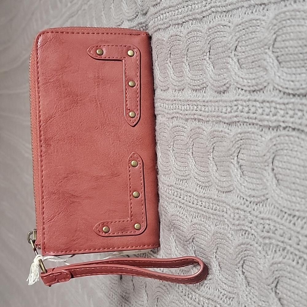 Nwt Universal Threads Burnt Orange Wristlet